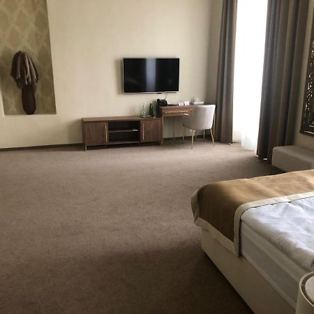 Hotel Panstvi Dlouha Lhota Ngoại thất bức ảnh