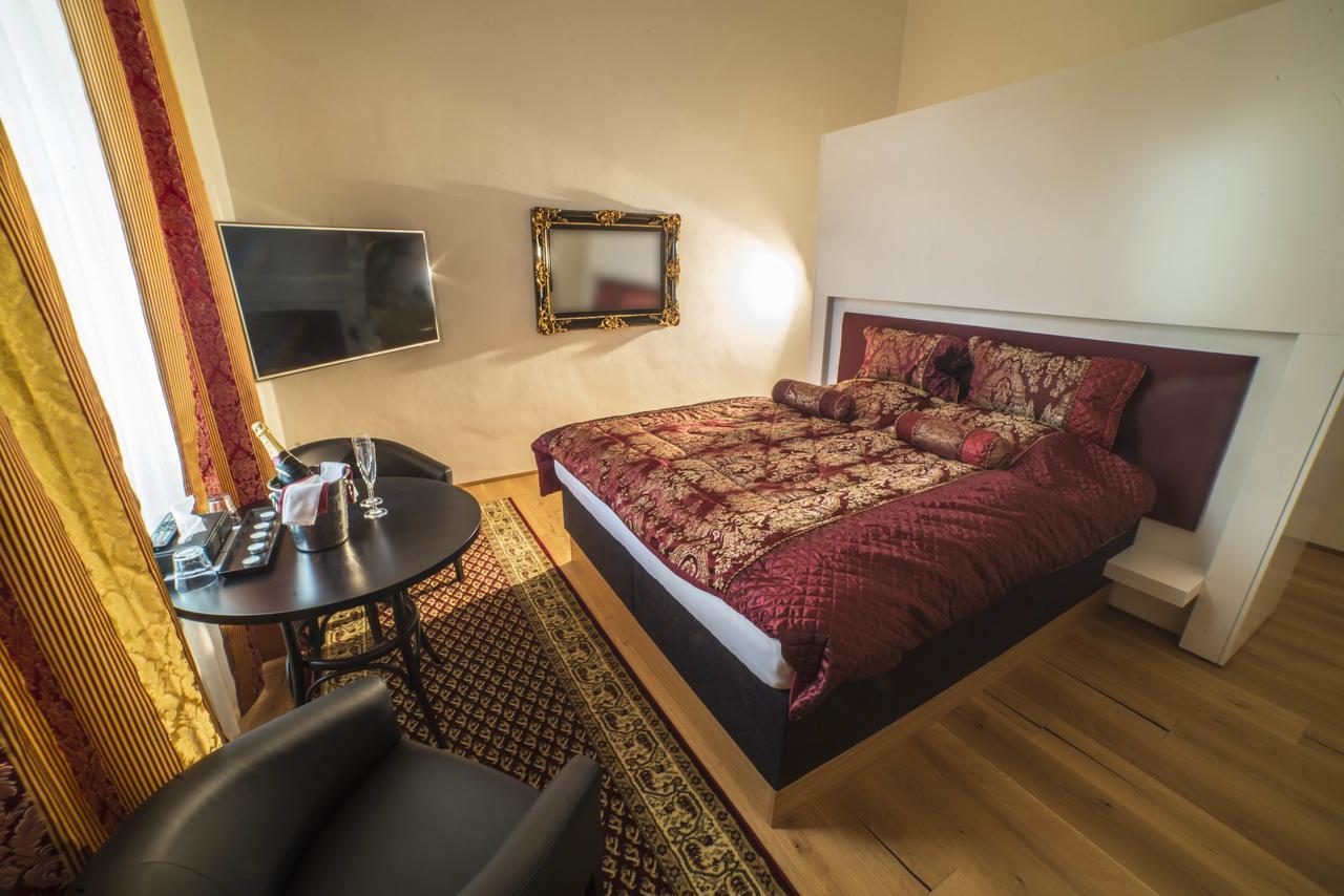 Hotel Panstvi Dlouha Lhota Ngoại thất bức ảnh