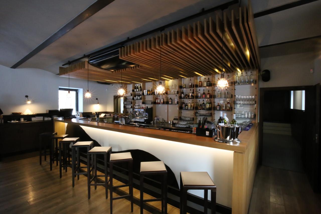 Hotel Panstvi Dlouha Lhota Ngoại thất bức ảnh