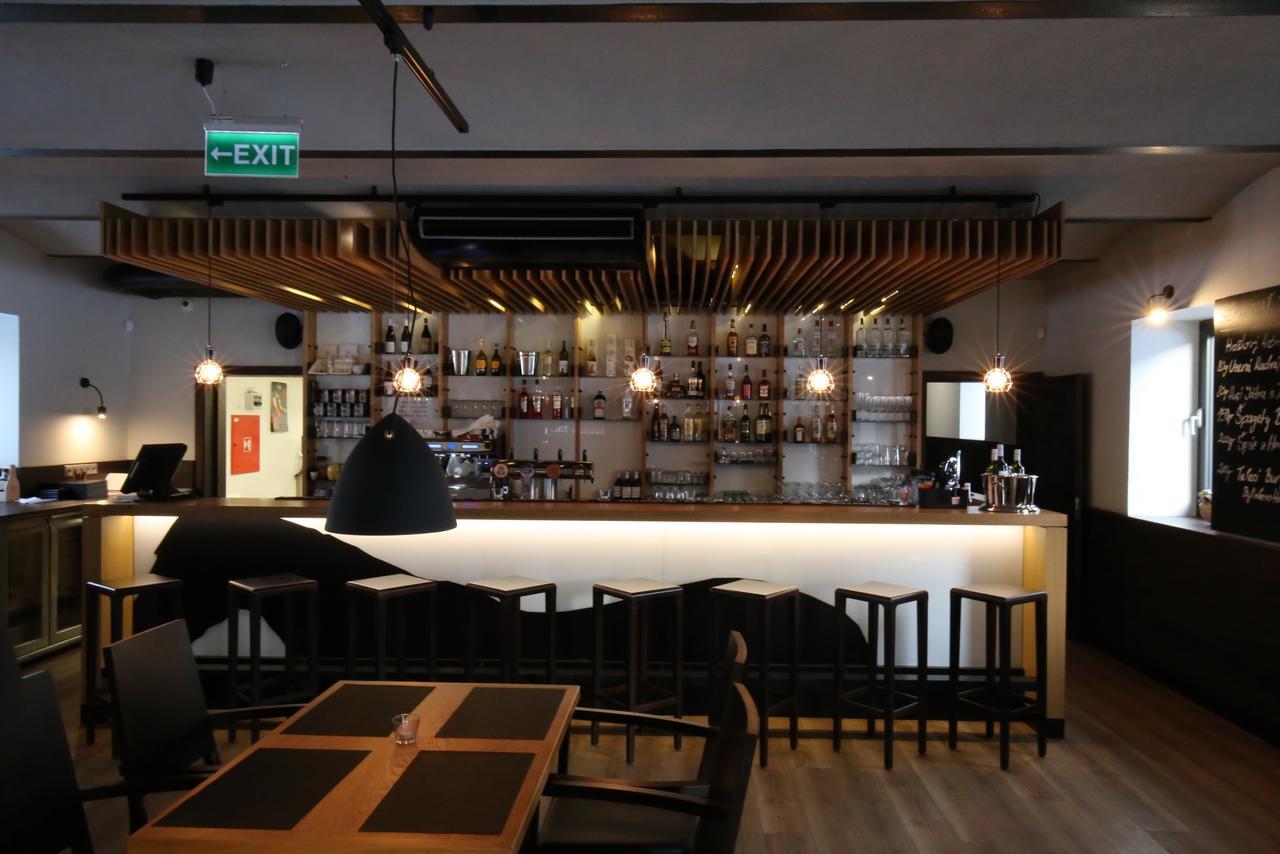 Hotel Panstvi Dlouha Lhota Ngoại thất bức ảnh