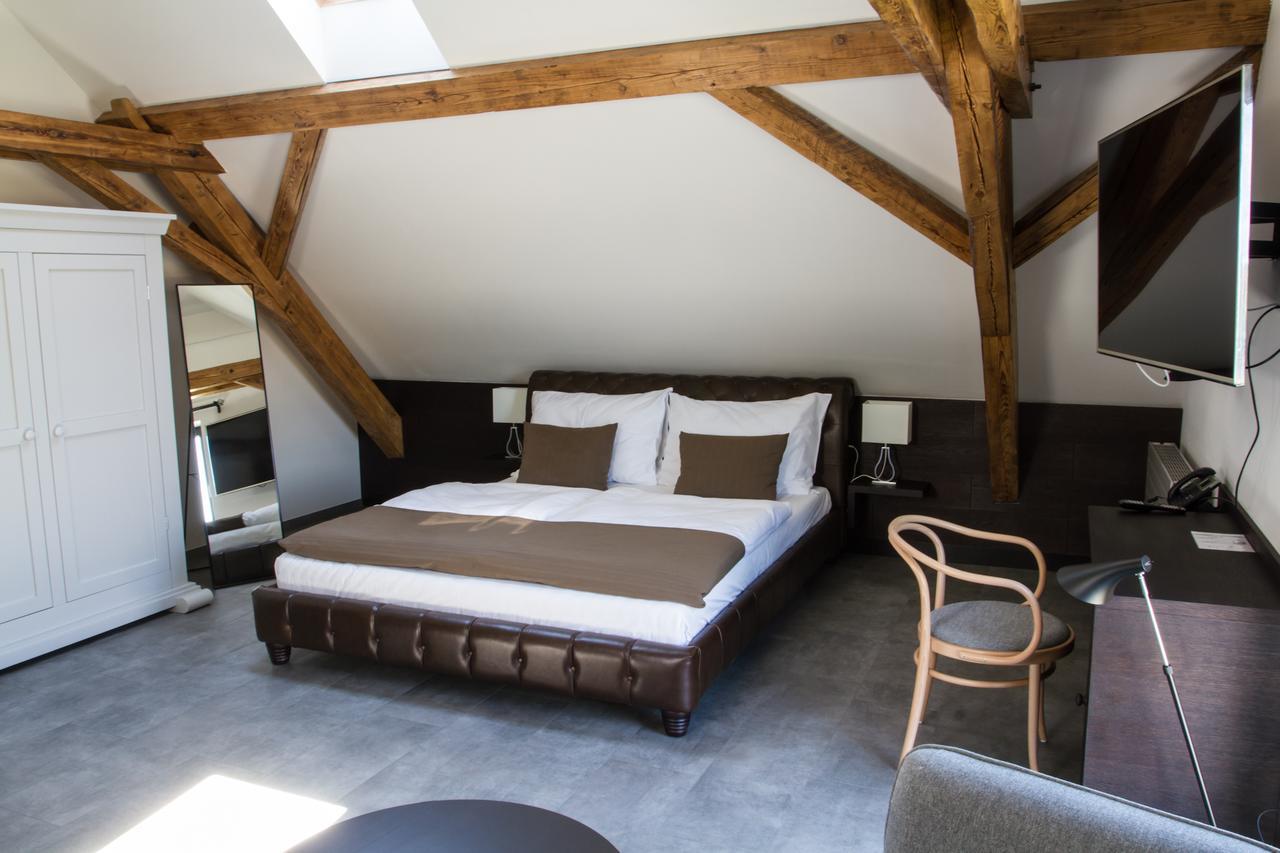 Hotel Panstvi Dlouha Lhota Ngoại thất bức ảnh