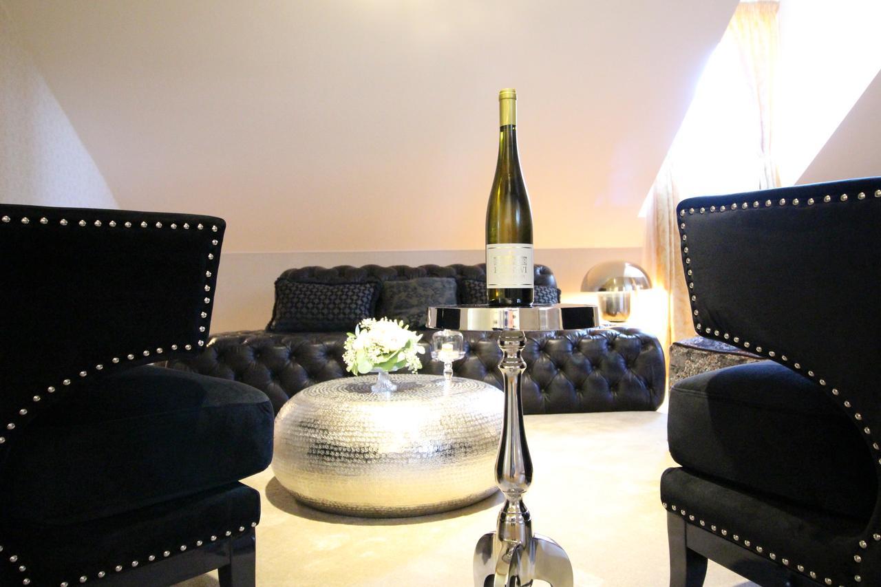 Hotel Panstvi Dlouha Lhota Ngoại thất bức ảnh