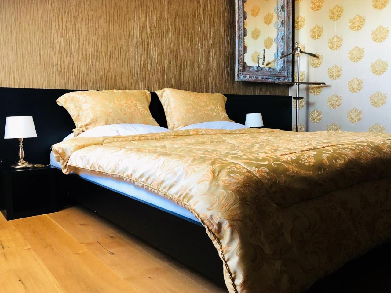 Hotel Panstvi Dlouha Lhota Ngoại thất bức ảnh