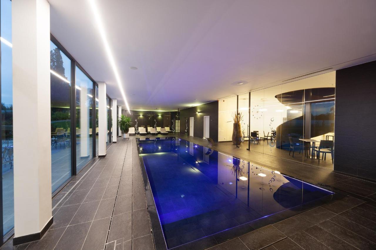 Hotel Panstvi Dlouha Lhota Ngoại thất bức ảnh