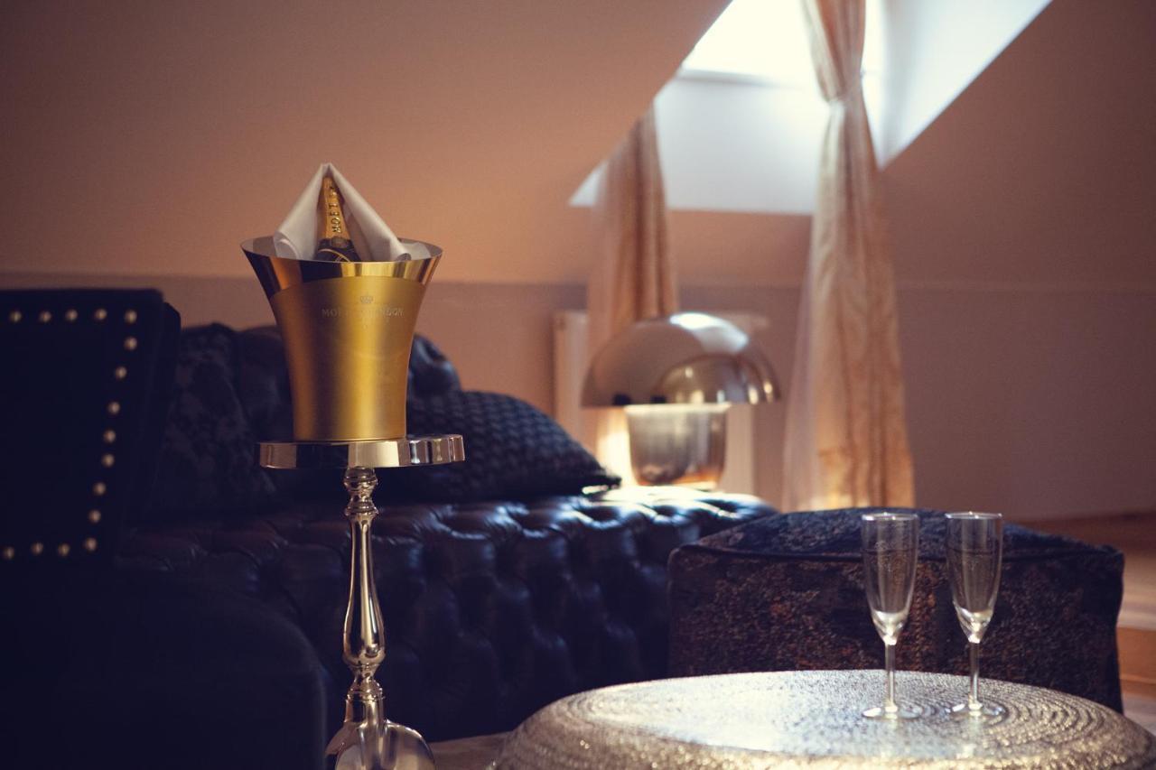 Hotel Panstvi Dlouha Lhota Ngoại thất bức ảnh